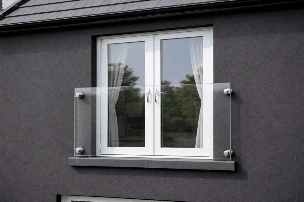 ‘Juliet’ Balcony or ‘Juliette’ Balcony?