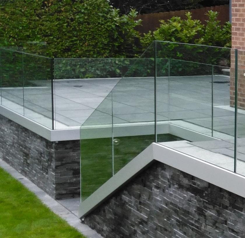 Frameless glass balustrade
